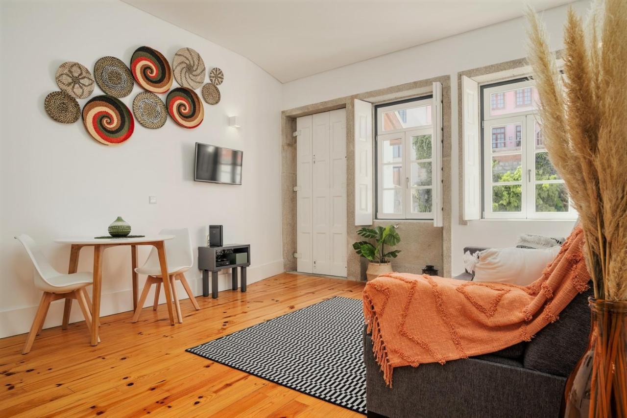 Flores Street Apartments Porto Luaran gambar