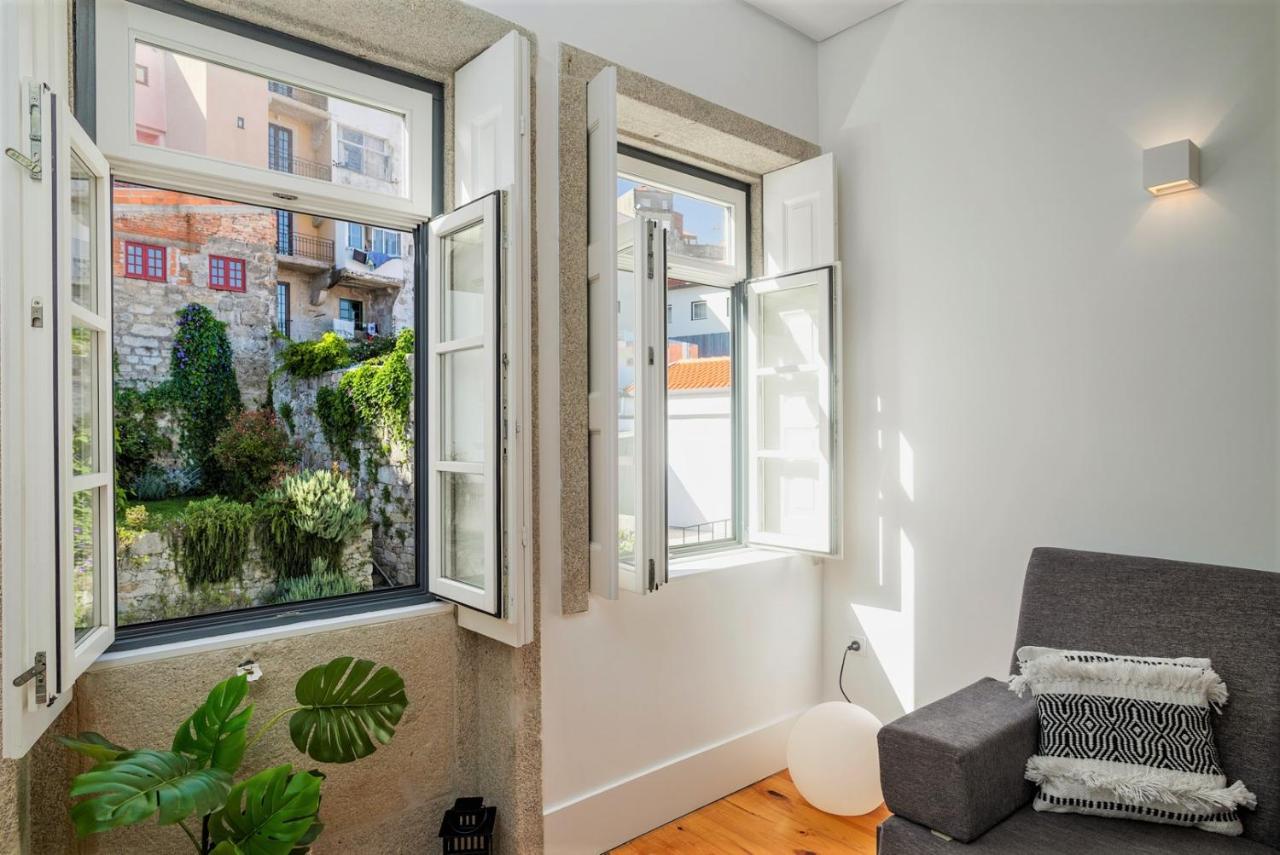 Flores Street Apartments Porto Luaran gambar