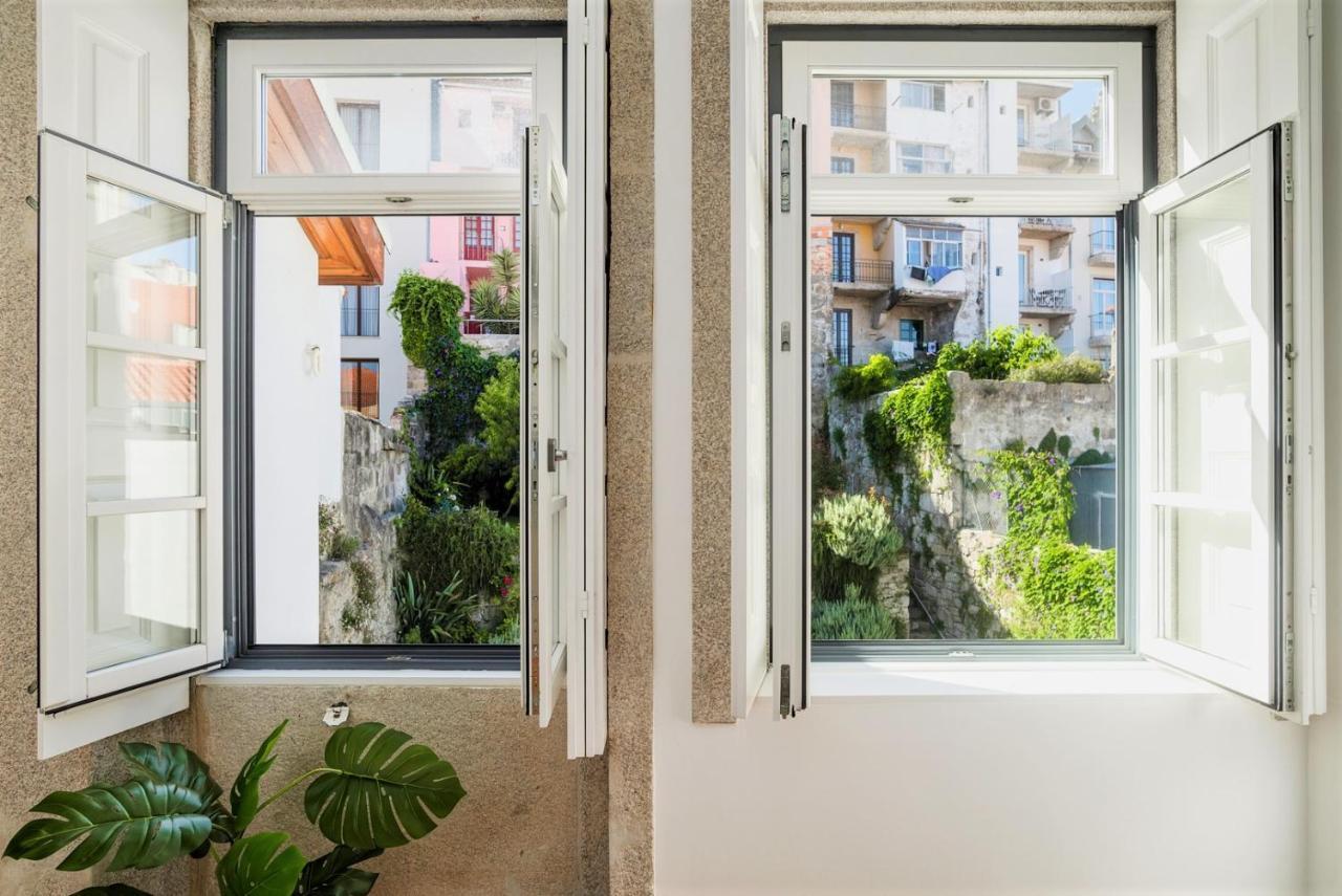 Flores Street Apartments Porto Luaran gambar